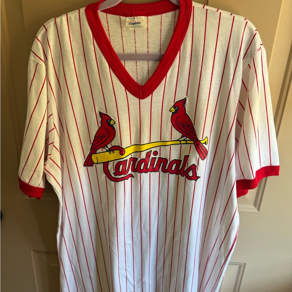 Majestic St. Louis Cardinals T-Shirt MLB‎ pin striped T Shirt. Size 2X.